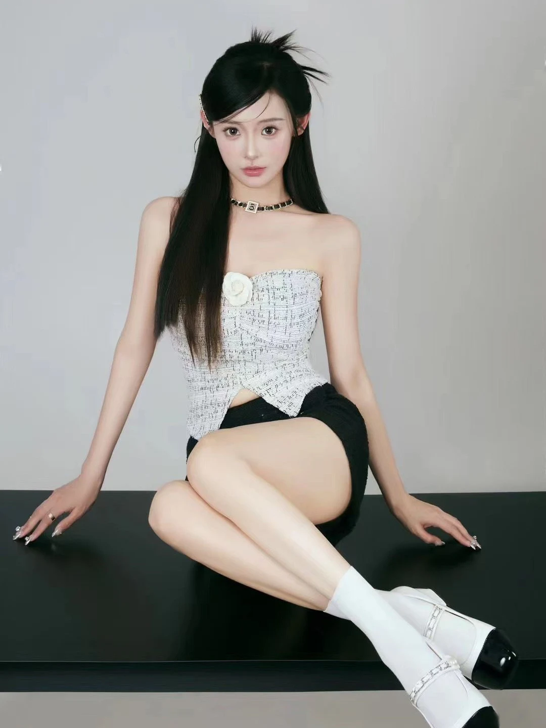 

Studio Portrait Photography Clothes Korean Style Minimalist Artistic Feel Personal Emotion High-End Sensation Fashionable Por...