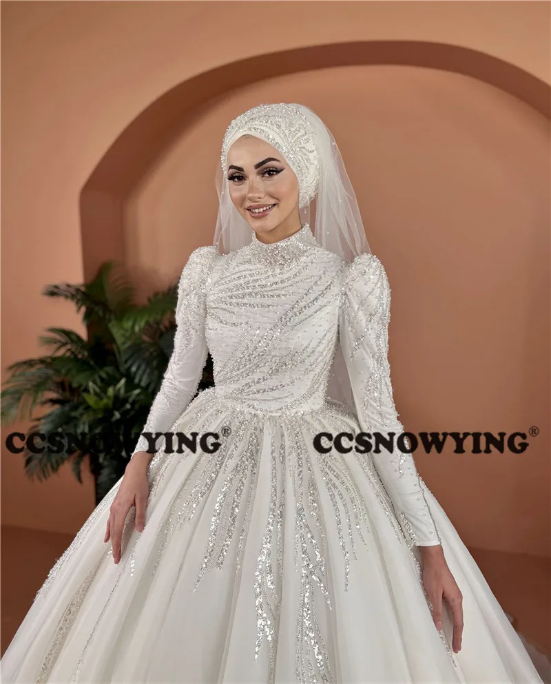 Luxus Ballkleid Langarm muslimischen Brautkleid für Braut Perlen islamischen Hijab Brautkleider Frauen arabische Robe de Mariée