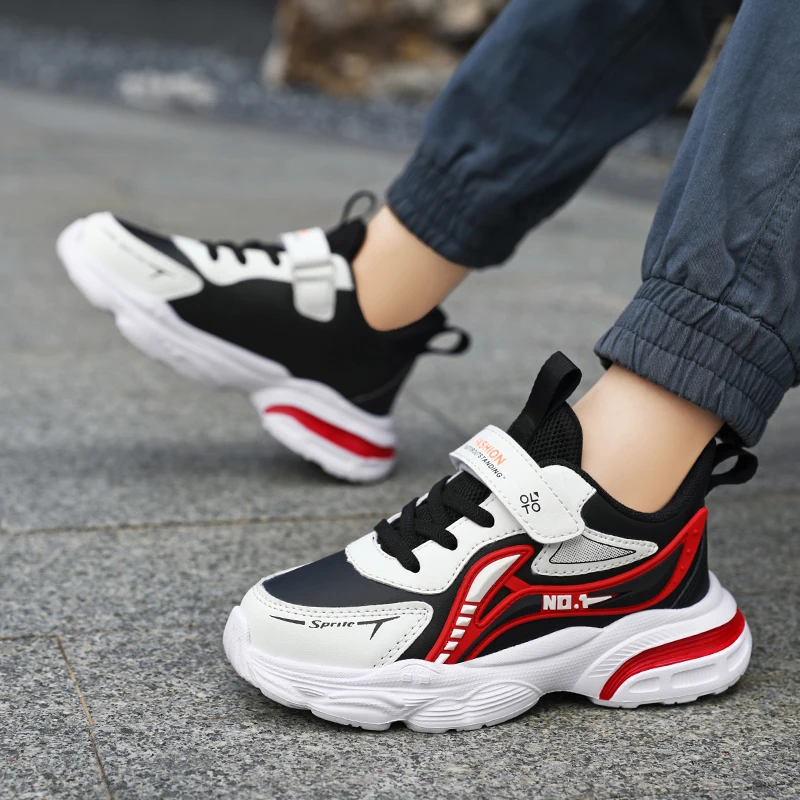 Scarpe da tennis per sport all'aria aperta originali leggere alla moda per bambini Scarpe da ginnastica per bambini Scarpe da corsa antiscivolo traspiranti in mesh