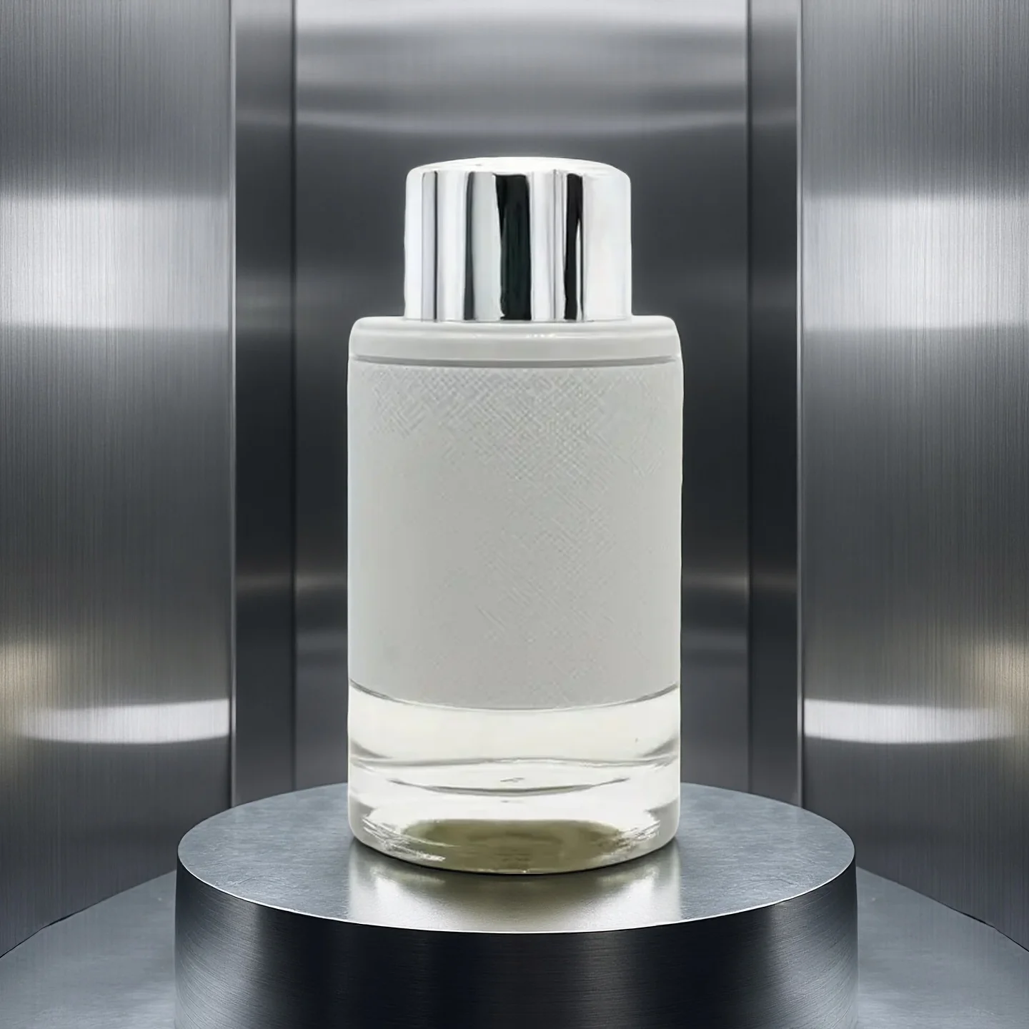 

Explorer Mount Silver Eau de Parfum: 110ml Silver Finish, Crisp Fresh Scent for Men