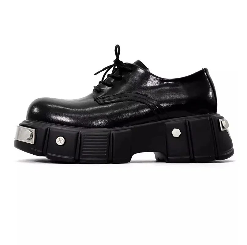 

2024, мужские кроссовки в стиле панк из натуральной кожи, тяжелые металлические заклепки, дизайн с большим носком, обувь для пар в стиле ретро INS