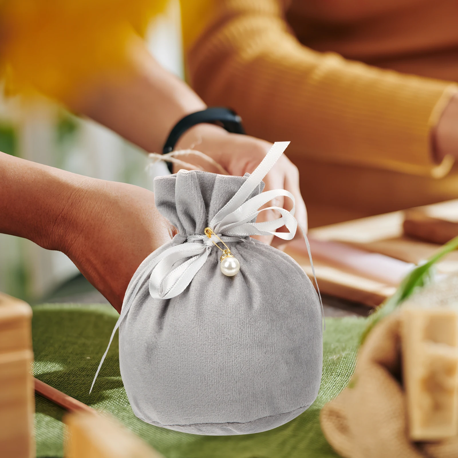 

5pcs Jewelry Bags Velour Drawstring Small Pouches Storage 15x15 Gray Round Bottom Wedding Favor Christmas Gift