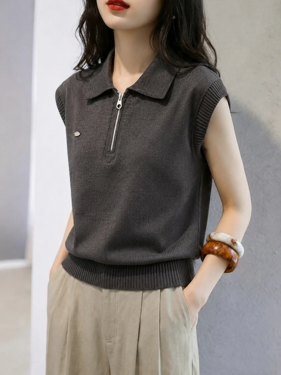 

Ladies Summer Design Lazy Ice Silk Knitted Neck Top Versatile Fashionable Anti-Aging Short Sleeve Straight Cut Korean Style