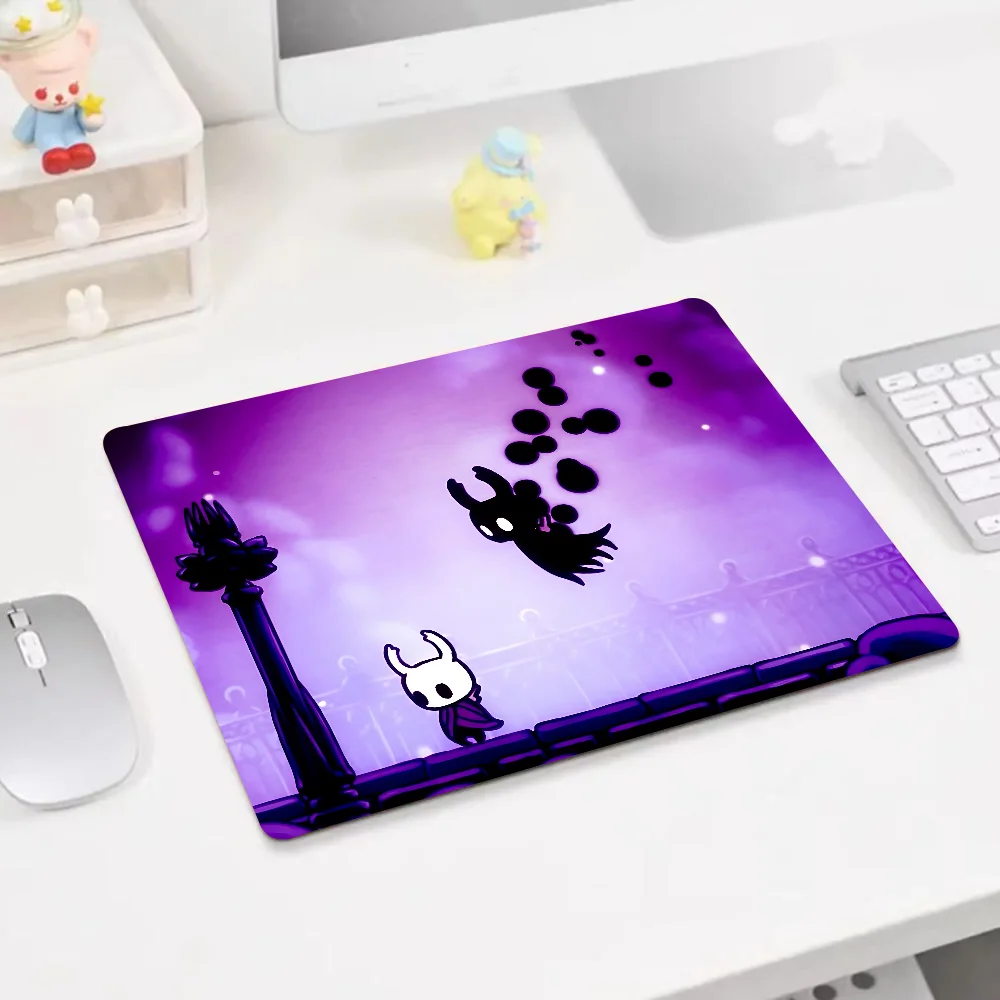 

Hollow Knight Mousepad XS Small Mouse Pad For PC Gamer Desktop Decoration Office Mouse Mat Deskmat Rug