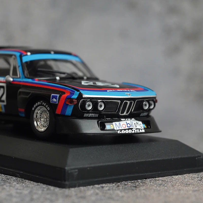 1:43 Altaya BMW BMW 3.5 CSL 1976 24 Hours of Le Mans 42 alloy die cast car model, a gift for children, collectible toy for boys.