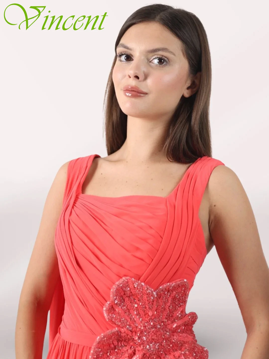 Customized A-Line Spaghetti Straps Sleeveless Elegant Evening Dress Delicate Bespoke Occasion Gowns Fashion Celebrity Gowns