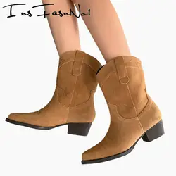 Haftować kostki kowbojki zamszowe brązowe krótkie zachodnie botki Slip On Casual Chunky Heel buty Retro Med pięty damskie buty na obcasie