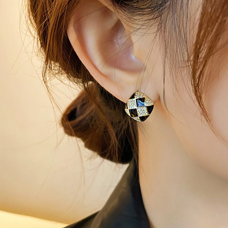 Black Enamel Rhombus Stud Earrings for Women Small Crystal Square Earrings Chessboard Grid Korean Fashion Girls Ear Accessories