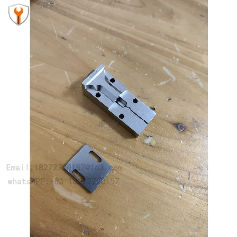 

Зеркало с лазерной фокусировкой, зеркало с фокусировкой волокна, мощное зеркало с фокусировкой, специально для оптоволокна может превышить оптическую мощность 400 Вт.