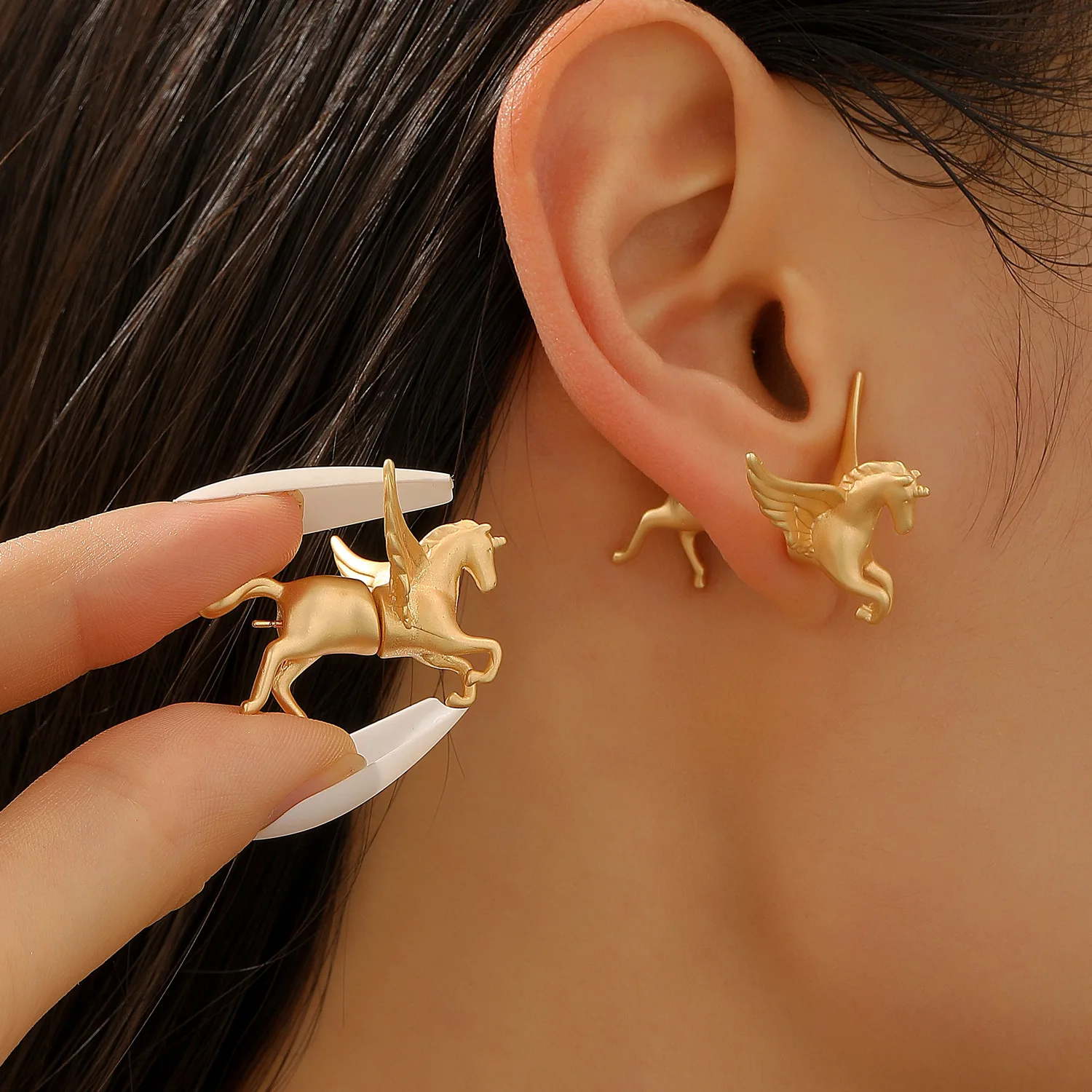 1 Pairs جديد ريترو الفن ثلاثية الأبعاد الحصان القرط لعوب الحيوان مجوهرات الأزياء للنساء التصميم اليومي هدية تذكارية #2