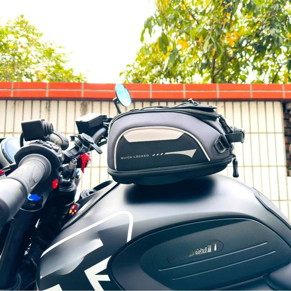 Quick Release Motorbike Fuel Tank Bag, Convenient Quick Release Design, for TRIUMPH Trident 660 Tiger 800 Motorcycle