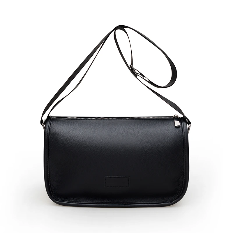 

Large Capacity Fitness Bag Soft Leather Lightweight Travel Shoulder Bag Crossbody Bag for Men Short Trip сумка 가방