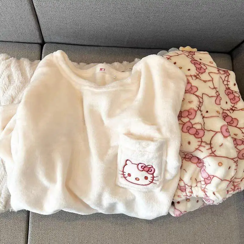

Пижама Sanrio Hello Kitty, фланелевая, женская, зимняя, домашняя одежда для отдыха, новая, милая, в японском мультяшном стиле, пушистая, толстая, теплая, уютная
