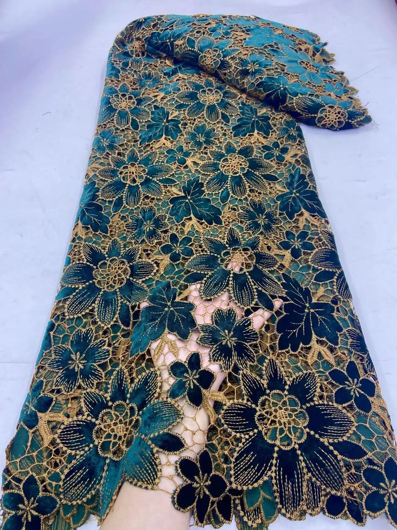2024 African Nigerian Lace Fabric for Sewing Velvet Sequins Embroidered Guipure Party Dress Wedding High Quality Jy324