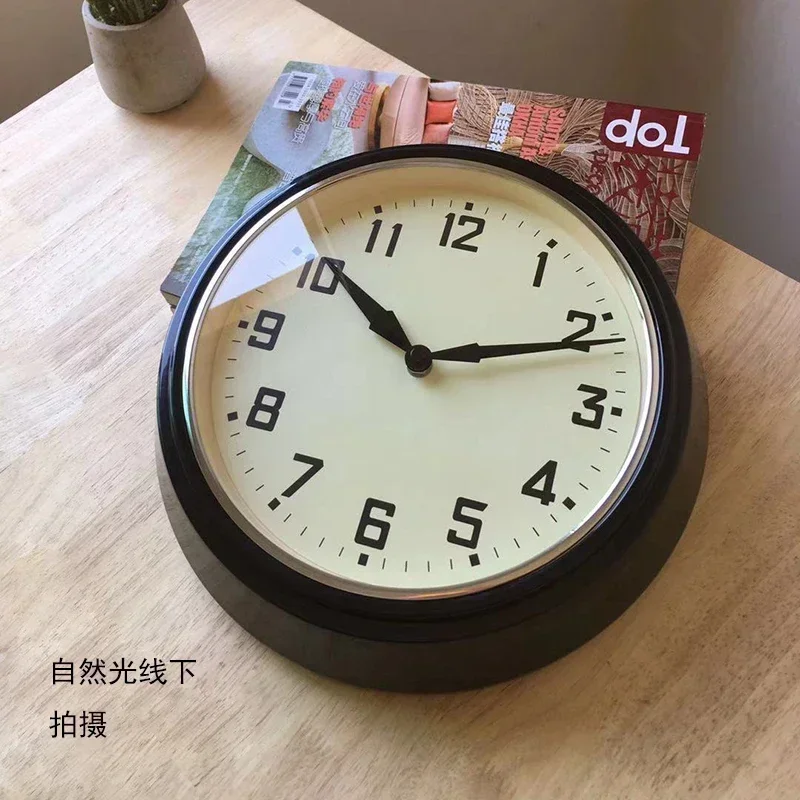 American country household mute wall clock European creative living room round metal clock personality stylish quartz clock