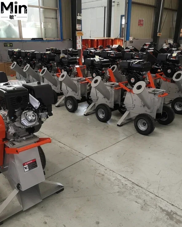 

Измельчитель древесины Speedy SPY3 11HP (дробилка, шредер)