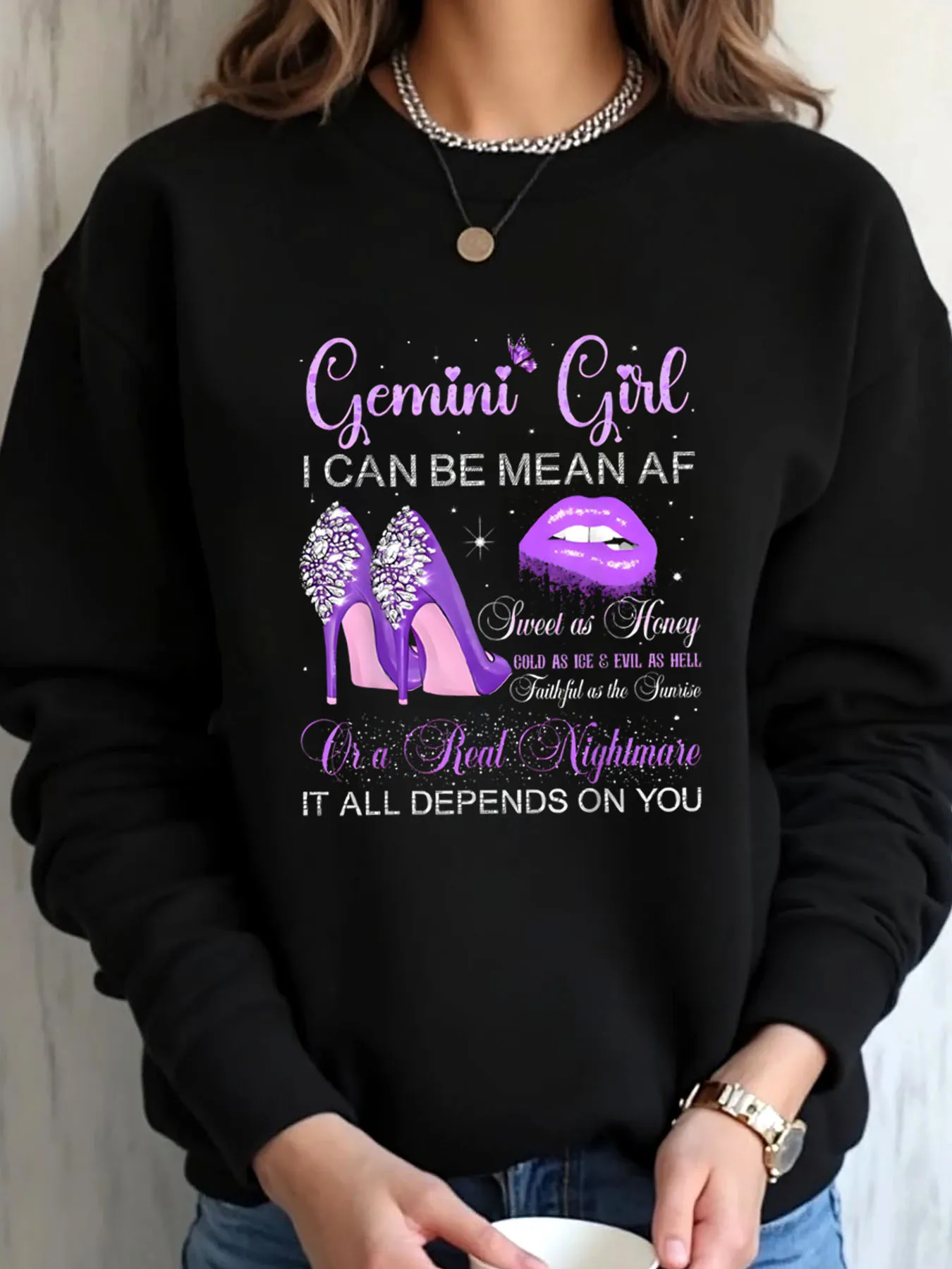 Übergroßes Damen-Sweatshirt „Gemini Girl Sweet As Honey Or A Real Nightmare“-Aufdruck für den Außenbereich