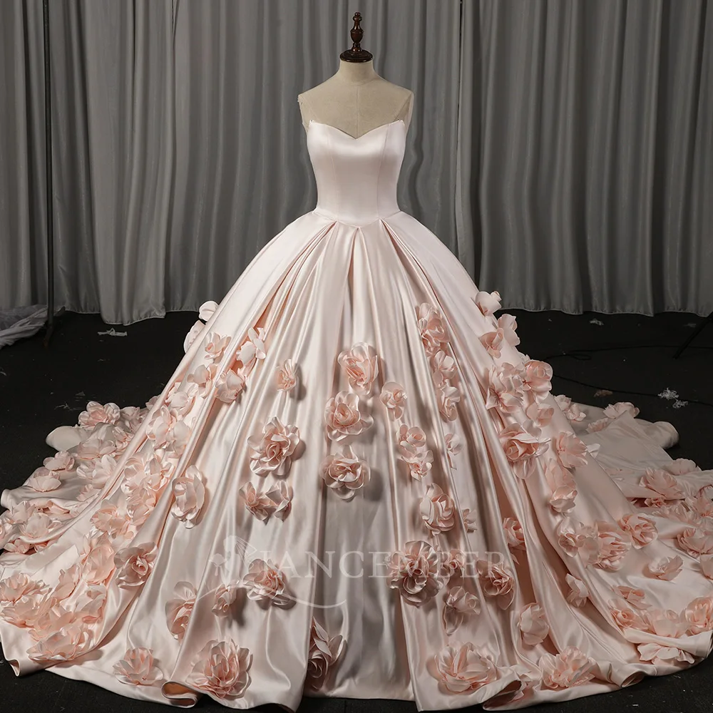 

Princess Applique Quinceanera Dresses Strapless Birthday Party Ball Gowns Customized Contrast Color vestido-de-15-dorado