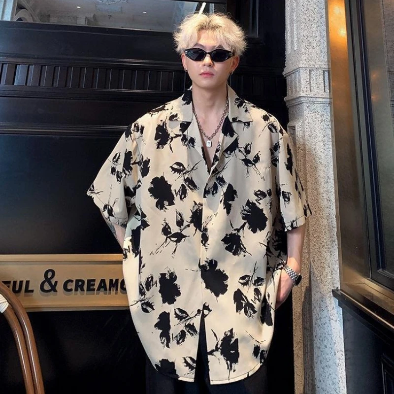 

Men's Summer Short Sleeve Floral Shirt with Cuban Collar Ice Silk Fabric Casual Cool Style High-End Outfit