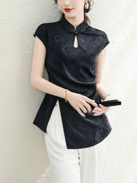 Chinese Sle Embroidered irt Collar Svel T-irt Satin Fabric Asymmetrical Slit Button up Women's Casual Top