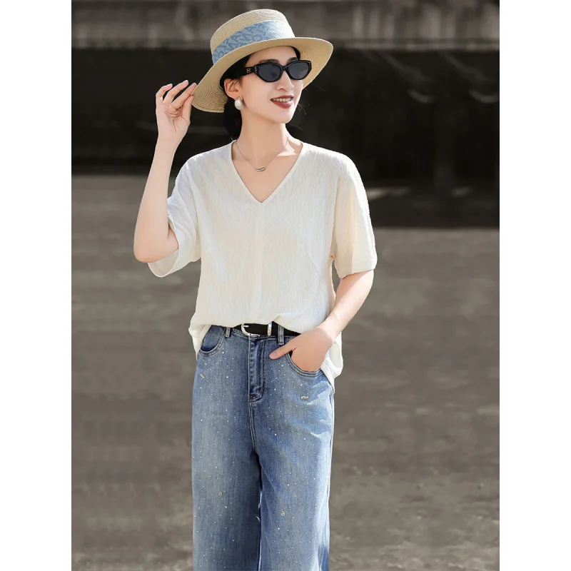 

MEXCOCO 2026 Spring Summer Acetic Acid Wave Texture V-Neck French Elegant Slim Fit Versatile T-Shirt Tops