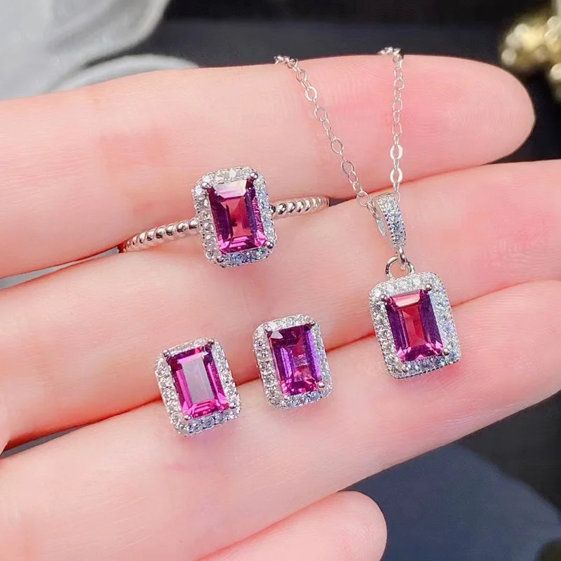 

Total 2.2ct Natural Pyrope Garnet Jewelry Set 4mm*6mm VVS Grade Garnet Ring Earrings Necklace Pendant with 3 Layers Gold Plating