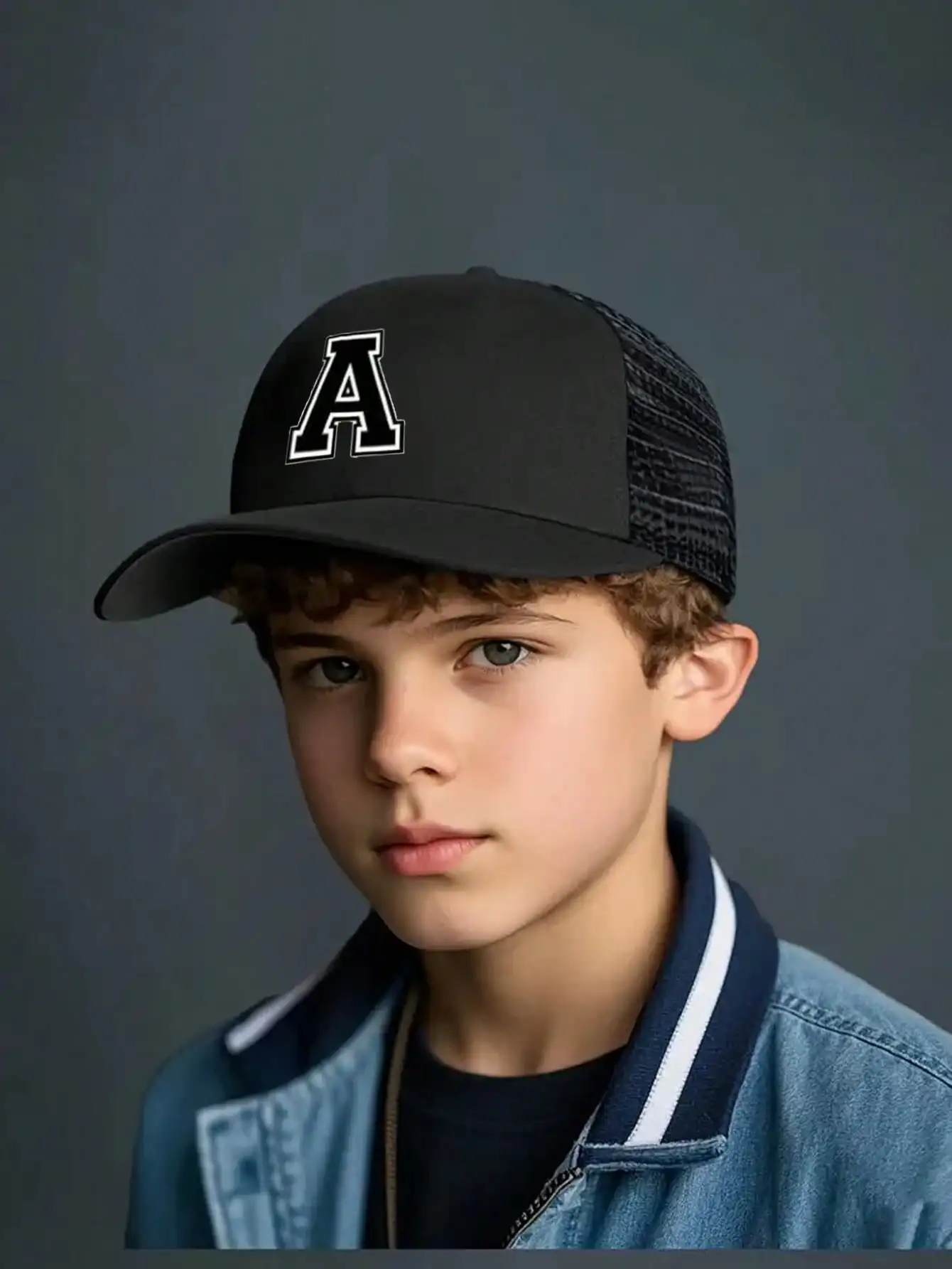 قطعة واحدة من قبعة بيسبول مكونة من 26 حرفًا للأطفال، قبعة شمسية شبكية عصرية ومتعددة الاستخدامات قابلة للتنفس، مناسبة للنزهات اليومية #2