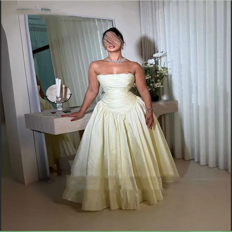 Einfache A-Linie-Abendkleider, hellgelb, trägerlos, ärmellos, Falten, Partykleider, knöchellange Ballkleider, individuell gestaltet