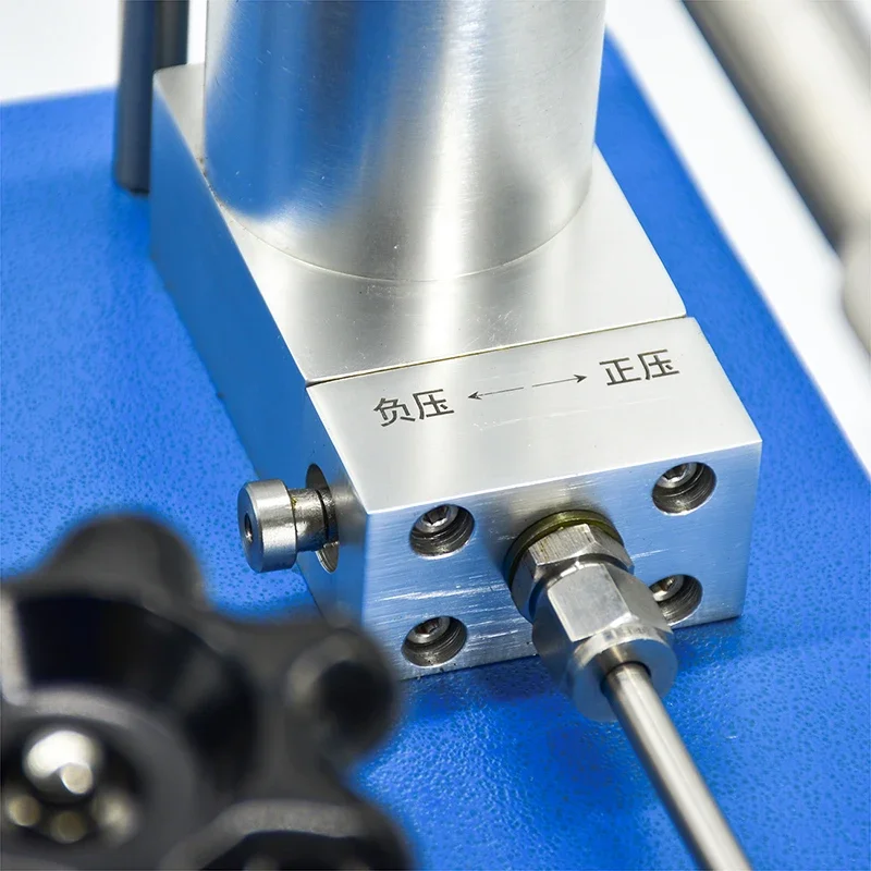 

Desktop 600Bar Comparator Manual Pump Pneumatic Air Pressure Source for Pressure Gauge Calibrator