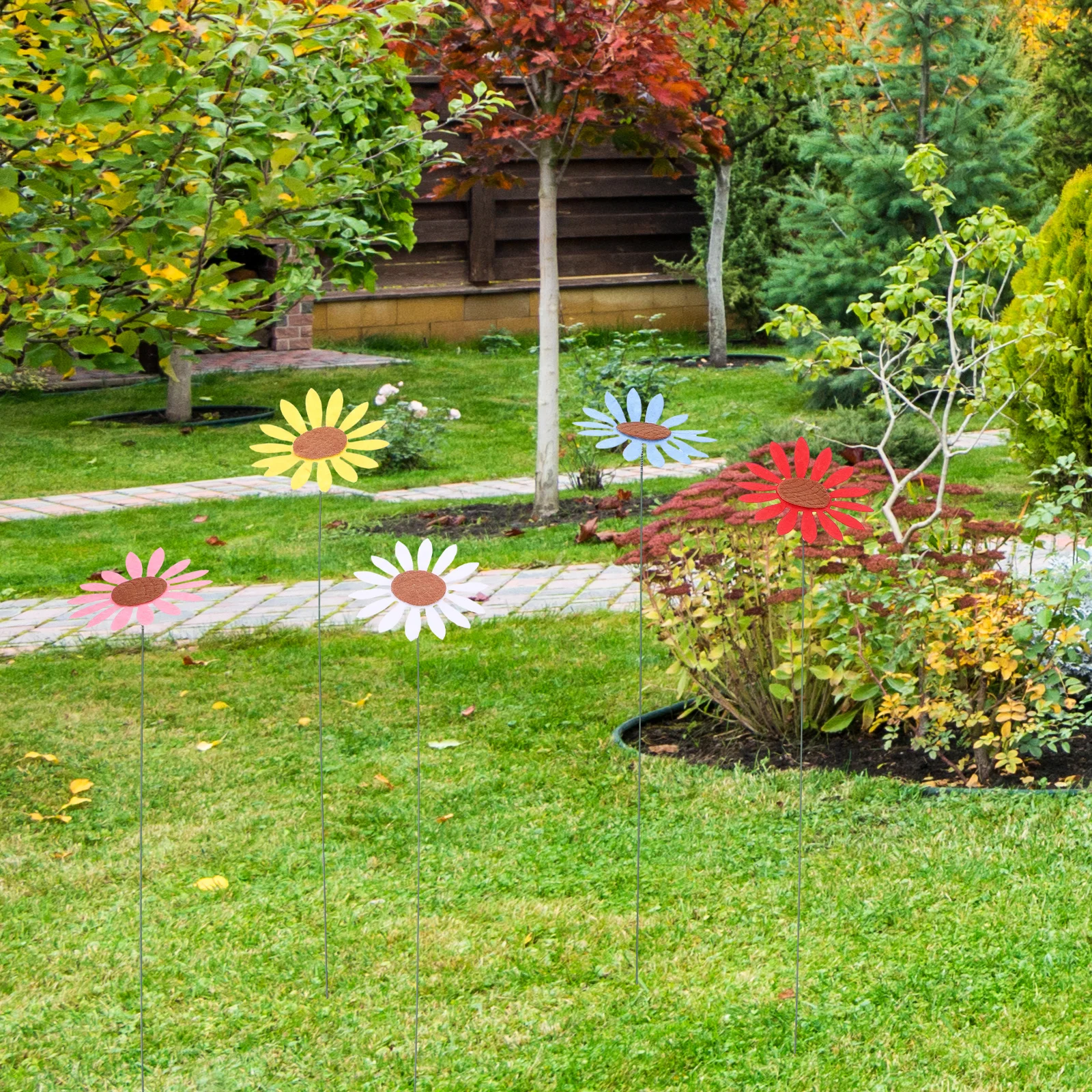 

10Pcs Decorative Daisy Garden Stakes Flower Lawn Ornament Outdoor Yard Art Spring Garden Decor for Party Atmosphere