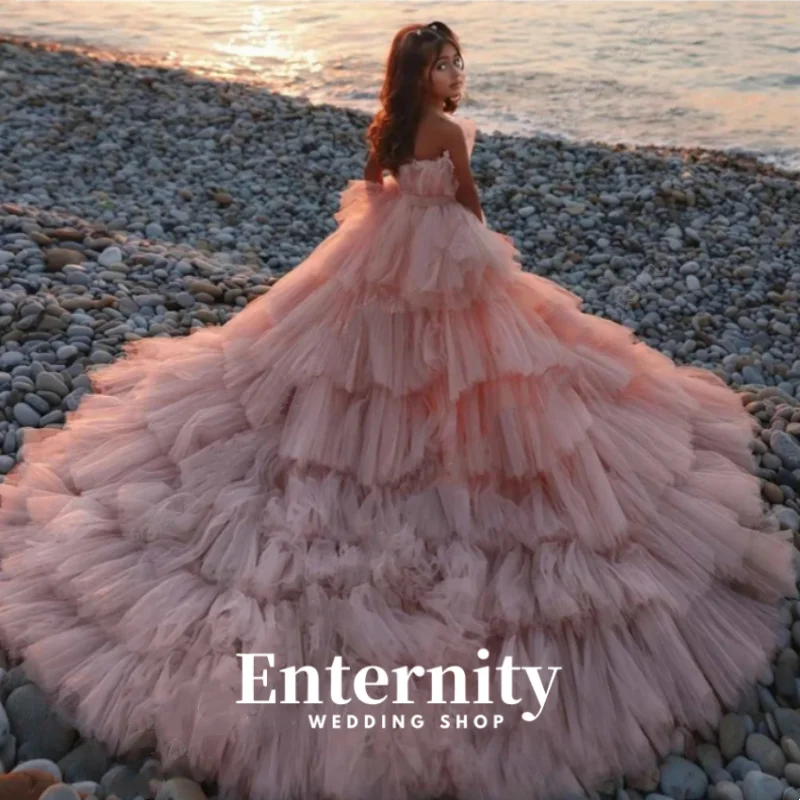 Personalizado crianças sem alças festa pageant vestidos em camadas princesa aniversário photoshoot vestido alto baixo vestidos da menina de flor para praia