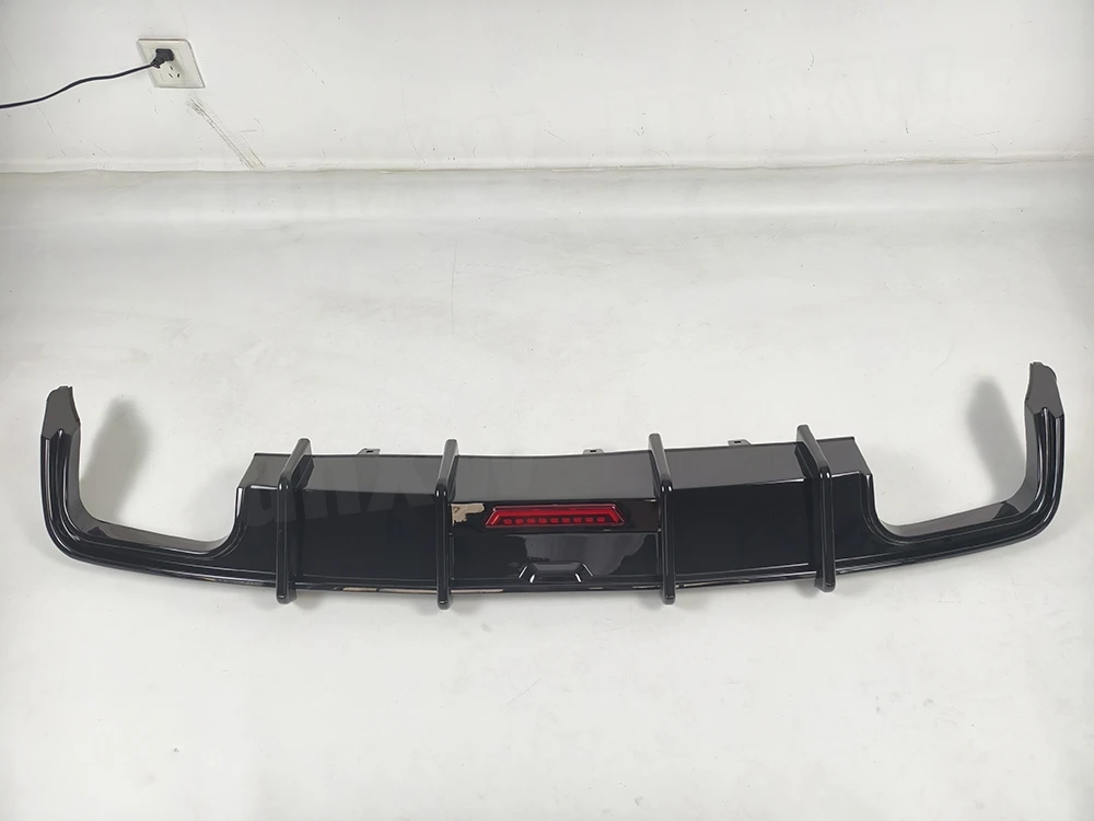 ABS Gloss Black Rear Bumper Lip Diffuser Spoiler With Lamp for Audi A6 S6 C8 Sport 2019-2025 Rear Diffuser Body Kits Carbon Look