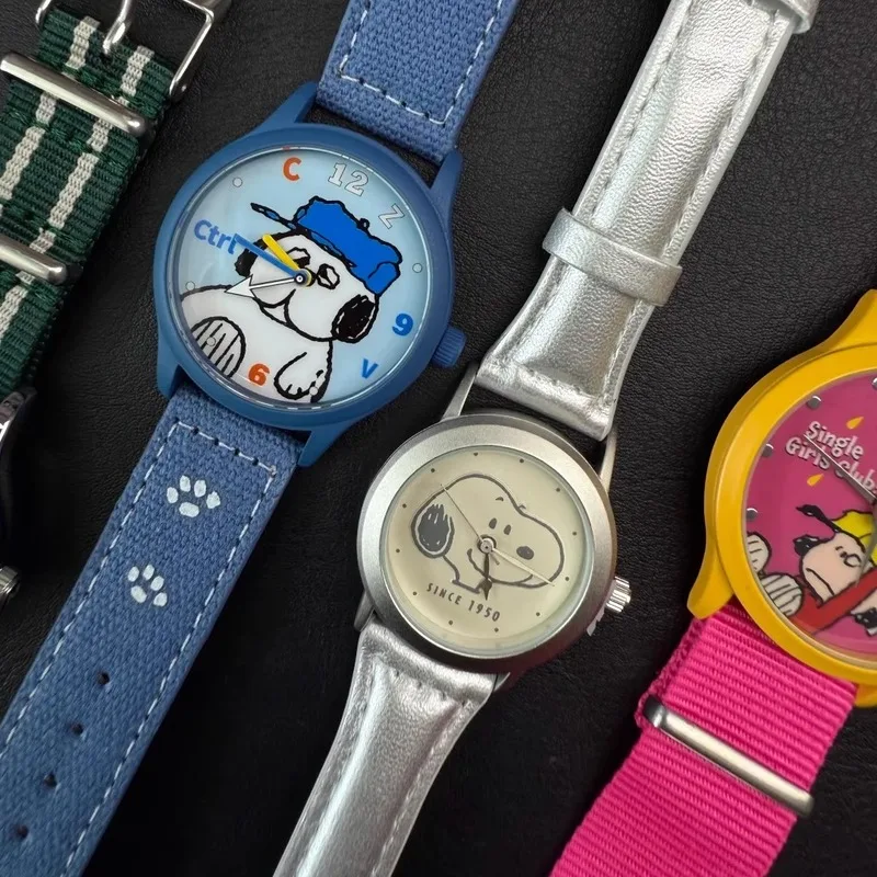 

Аутентичные часы Maihe и Snoopy Peanuts, слепая коробка, коллекция друзей, совместная коллекция, модные периферийные часы, коллекционные загадочные коробки, подарки