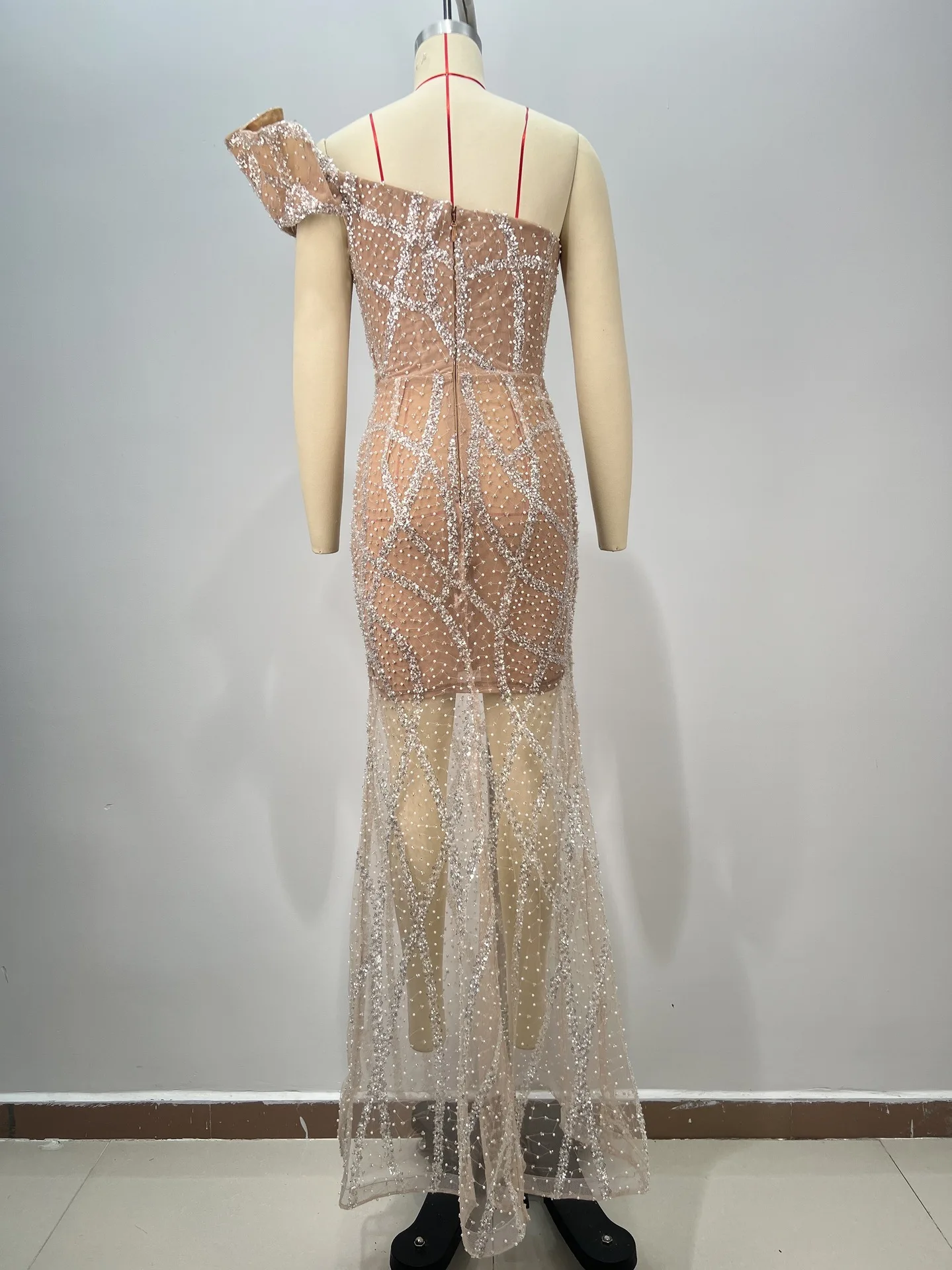 Sequin Embroidered Sexy One-Shoulder Sheer Mesh Mermaid Dress High-End Evening Performance Gown