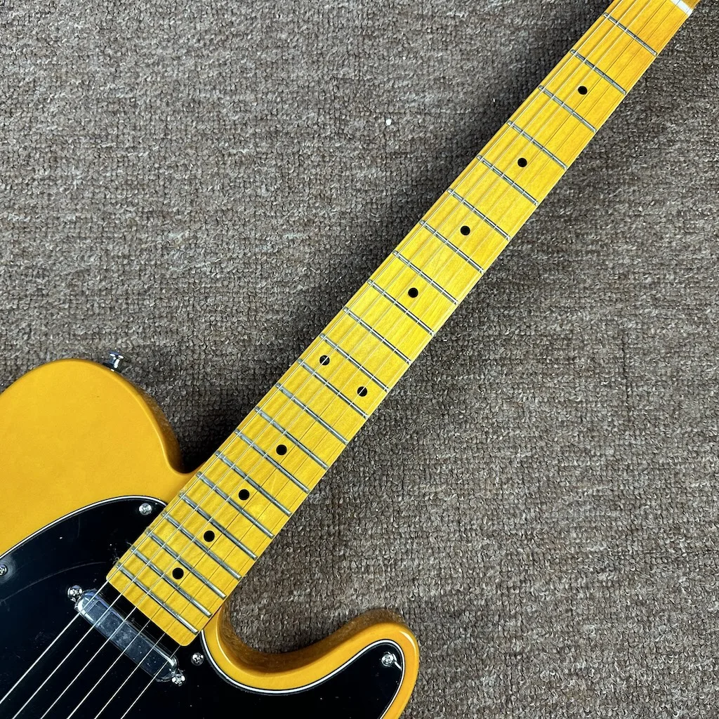 Tersedia gitar listrik kualitas tinggi kuning baru dengan fingerboard maple, gitar perangkat keras krom pengiriman cepat