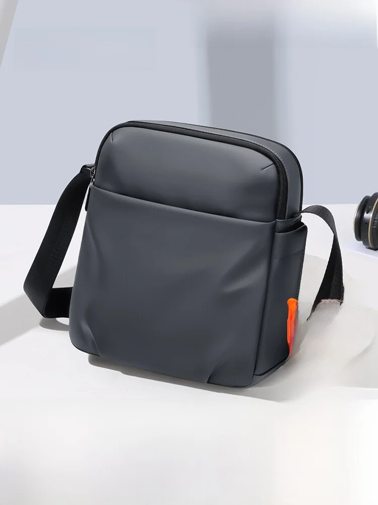 casual-men's-crossbody-bag-lightweight-commuter-backpack-spring-2026-fashion-single-shoulder-bag-for-youth-with-zipper