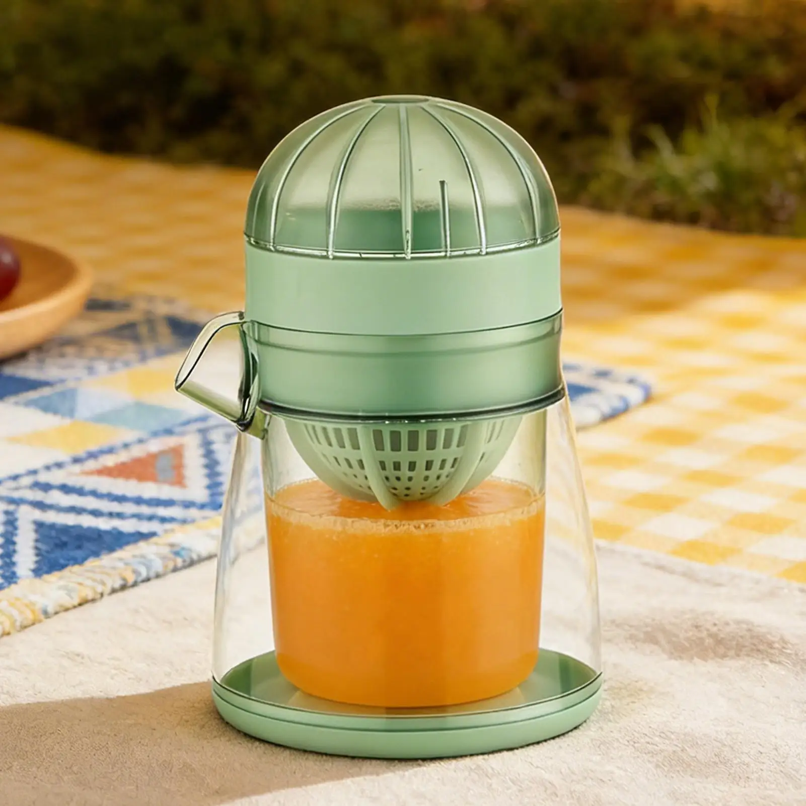 

Hand Rotation Press Juicer Fruit Squeezer Machine Tool Portable Lemon Juicer Mini Fruit Juicer Manual Kitchen Accessories