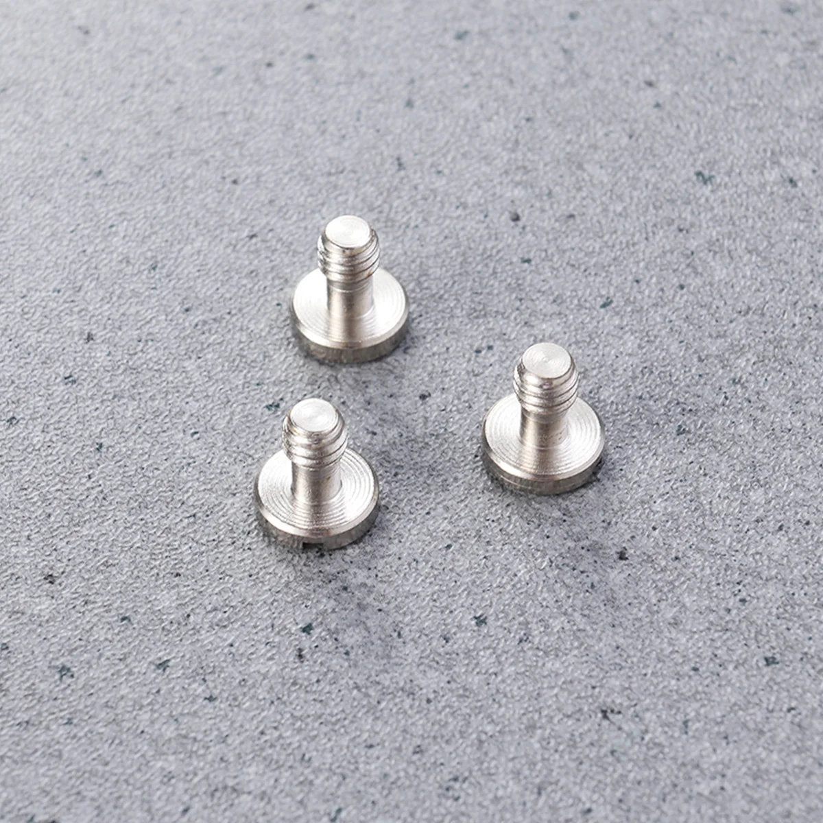 

2pcs Stainless Steel For Tripod Monopod Quick Release Plate Camera Mounting Screws /4 Inch Hardware Fasteners Screws