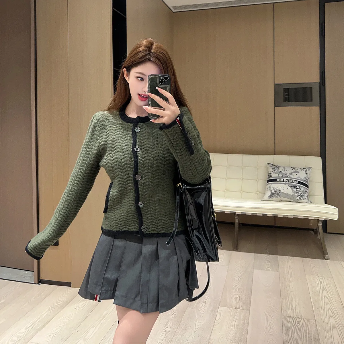 

High-End Version European Design Wave Pattern een round Ne Single Button Knitted Open Cardigan Versatile Outerwear for Women