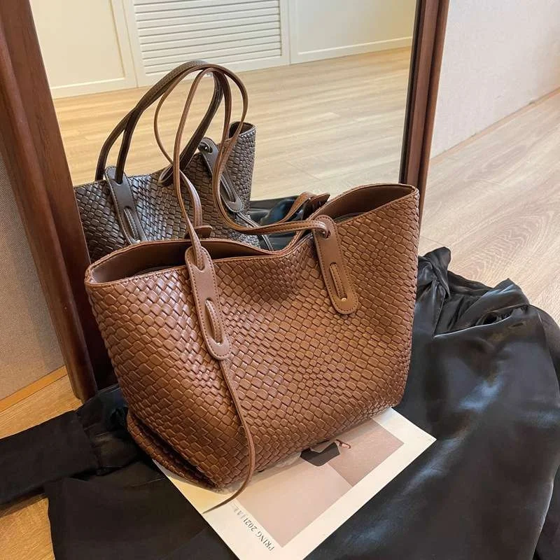 

Ретро-сумка-тоут с ромбовидным узором, большая вместительная женская сумка, модная осенне-зимняя сумка на одно плечо, универсальная, простая и стильная.