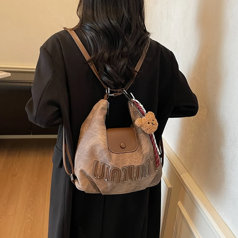 

Commute Essential Messenger Bag Women Multifunctional Shoulder Bag Portable For Public Transport And Walking