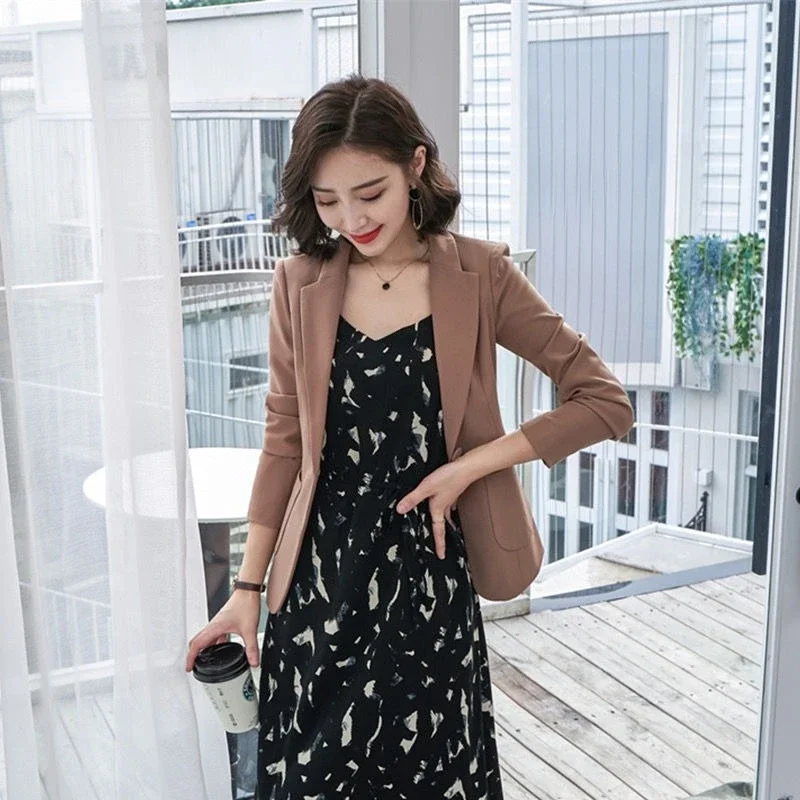 Elegant Professional Women Short Solid Blazer Korean 2025 Spring Autumn New Influencer Trend Slim Fit Versatile Work Attire