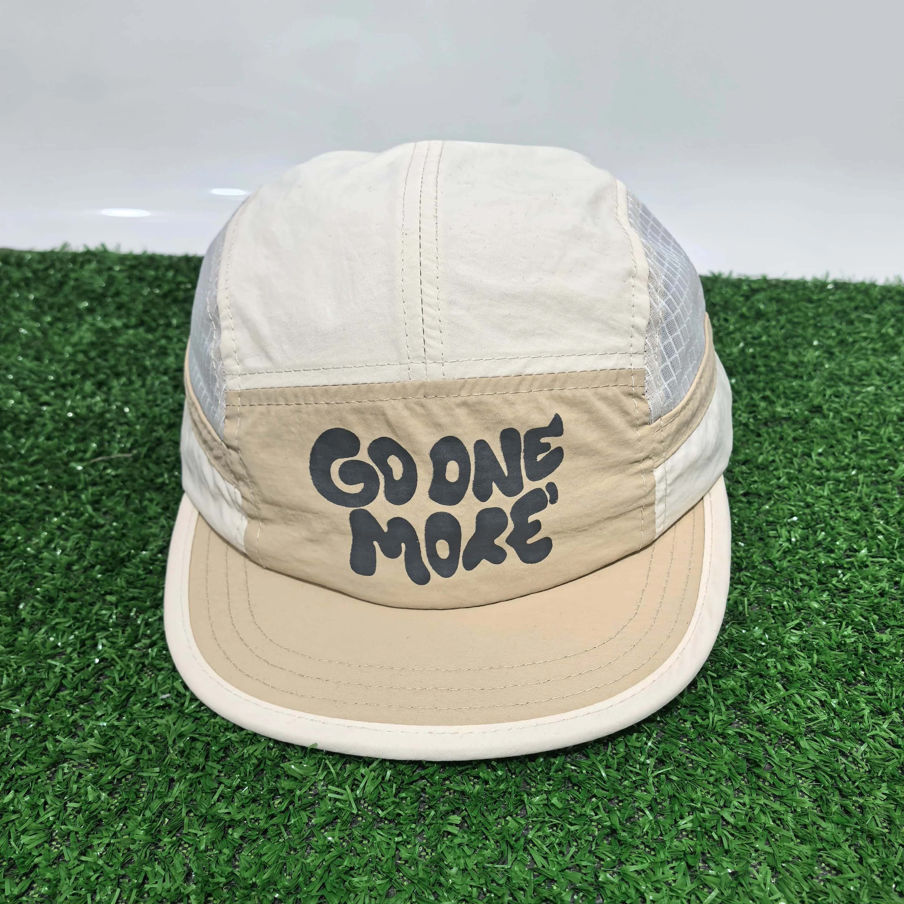 Bestseller GO ONE MORE Buchstaben-Print 5-Panel-Kappe Schnell Trocknende Mesh-Splicing Baseballkappe Outdoor-Sport Laufmützen für Männer und Frauen – Detail 5