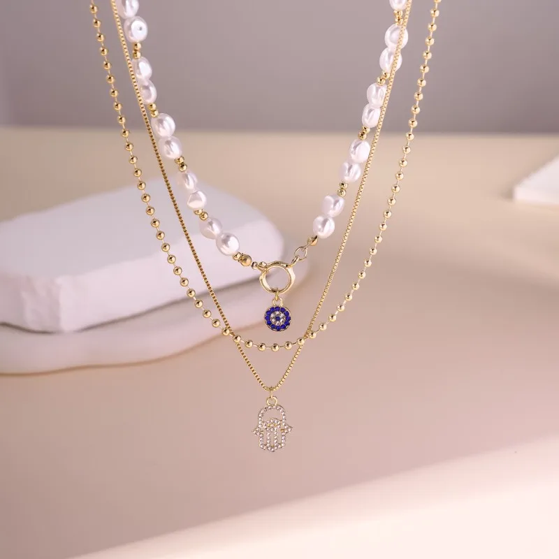 Sparkling women's fashionable necklace combination, trendy and avant-garde pendant, suitable for daily wear and holiday parties