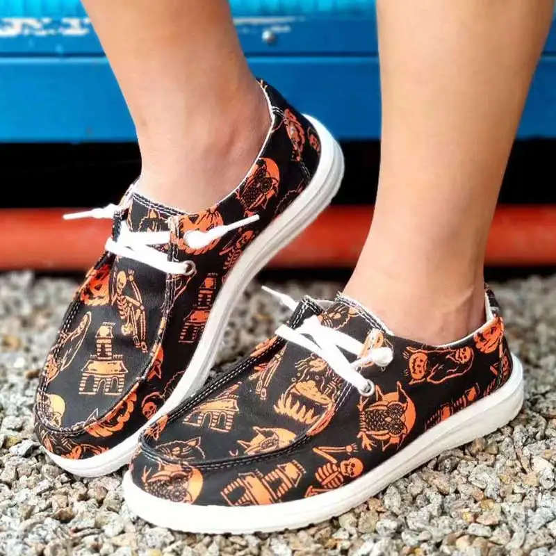 

Женские осенне-зимние модные новые повседневные уличные кроссовки с принтом черепа и замка на Хэллоуин, подарок на Хэллоуин для близких, удобная легкая повседневная женская обувь большого размера на мягкой подошве