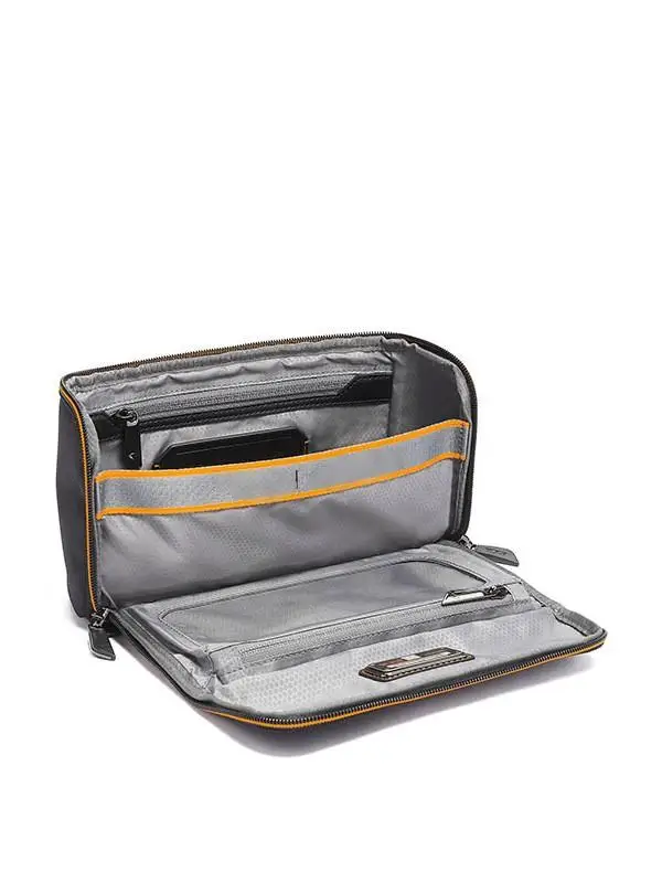 حقيبة محمولة من النايلون للرجال - حقيبة عمل محمولة للسفر والاستخدام الكاجوال، مدمجة ومتينة