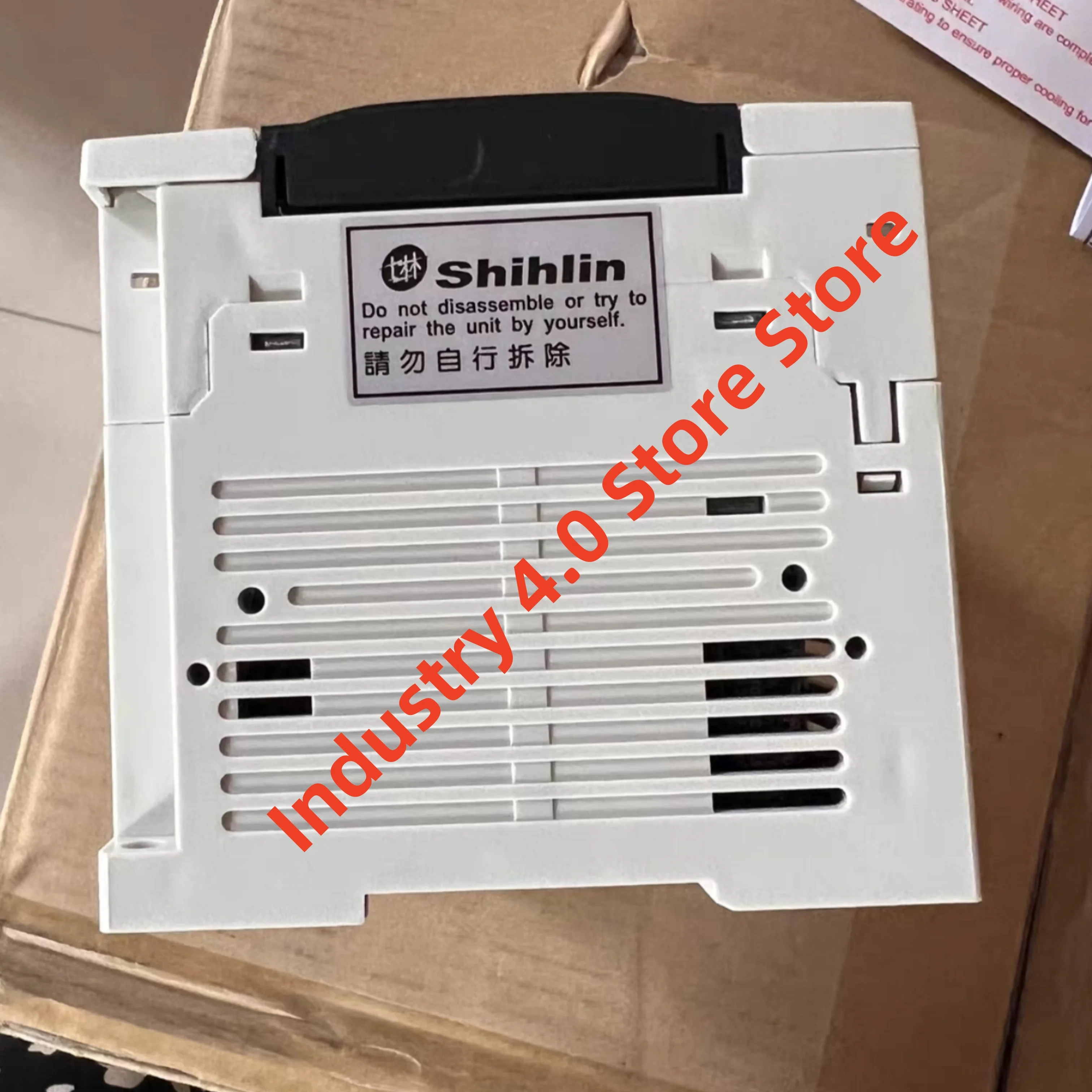 PLC 모듈 AX3GA-60MR-ES AX3GA-60MT-ES 새 제품