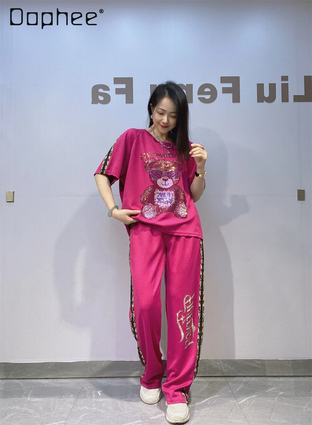 

Women's Clothing Round Neck Short-sleeved Suit Women's Summer Fashion Casual Hot Diamond Leopard Print Trousers Two-piece Set