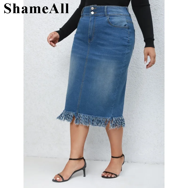 Women's Plus Size Casual Denim Skirt,  Washed Button Fly High Rise Fringe Trim Midi Denim Skirt , Back Slit Long Skirtn