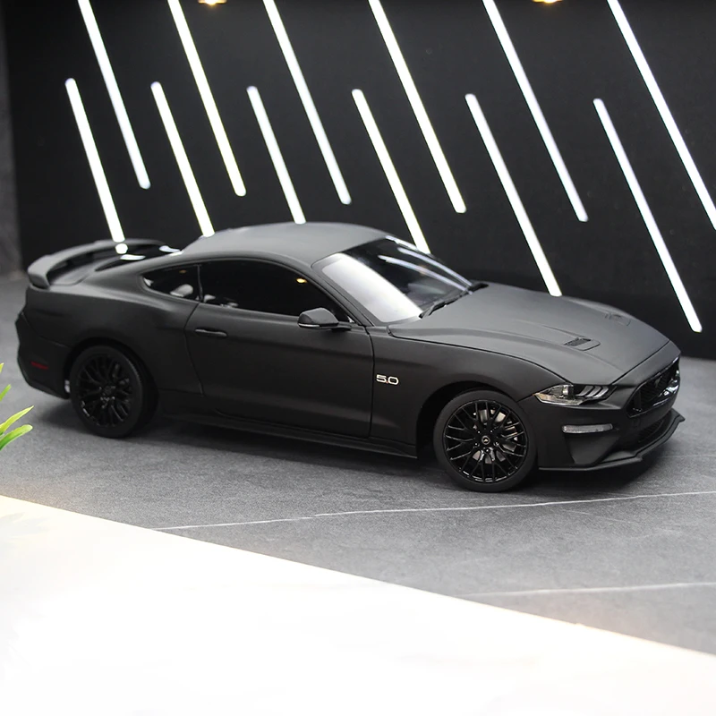 

Коллекционная модель Ford Mustang Diecast Master 1:18 из сплава, для взрослых, декоративные украшения, игрушки для демонстрации